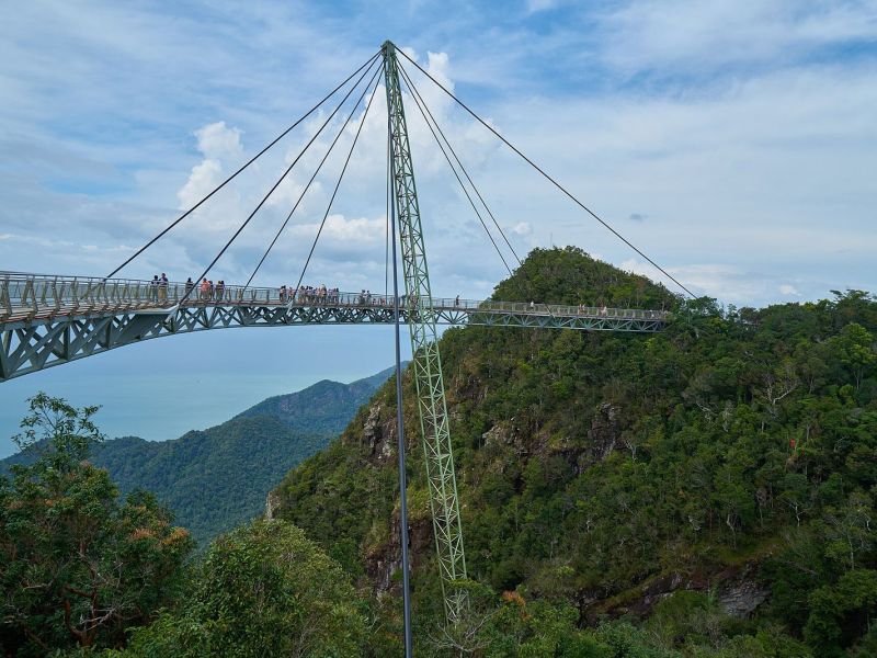 Langkavidagi Osmon ko‘prigi, Malayziya